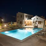Konnos 1 Villa *