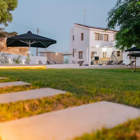 Villa Konnos 1 - Quiet - Privacy - High Hill Seaviews - Saltwater Heated Pool *