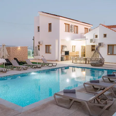 Konnos 1 - Quiet - Privacy - High Hill Seaviews - Saltwater Heated Pool Protaras