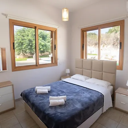 Konnos 1 Villa *